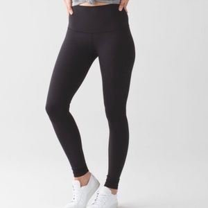 Lululemon reversible wunder under